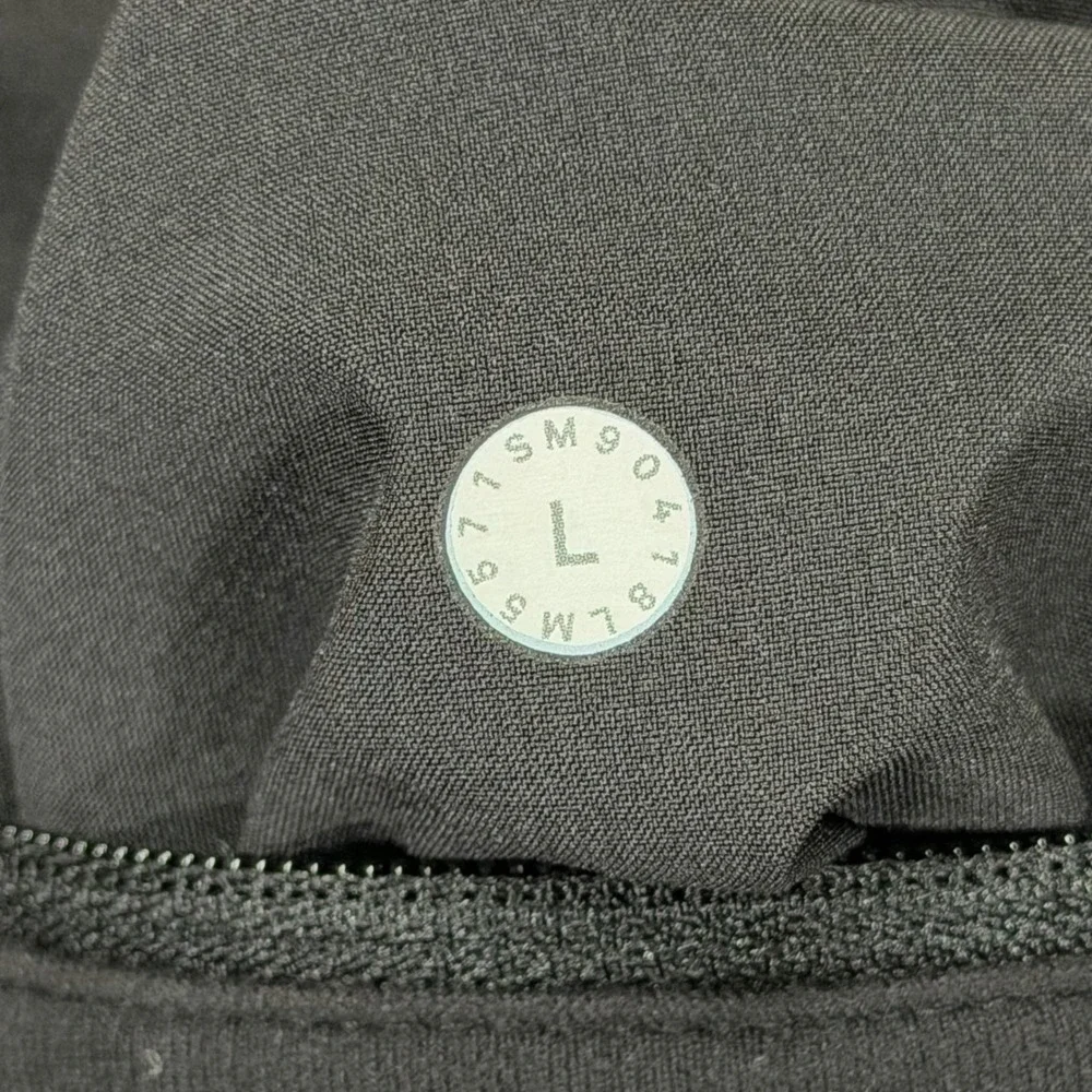 Lululemon Discipline Pants Mens L/32 Black Performance Activewear Yoga LM5571S